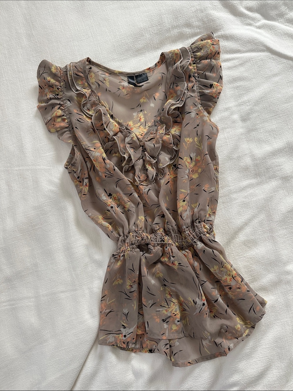 Tillys Full Tillt Floral Flutter Sleeve Blouse S